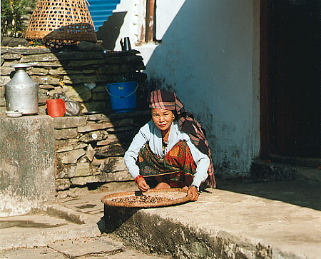 NEPALESE WOMAN, Nepal, Photo by Dennis Kohn